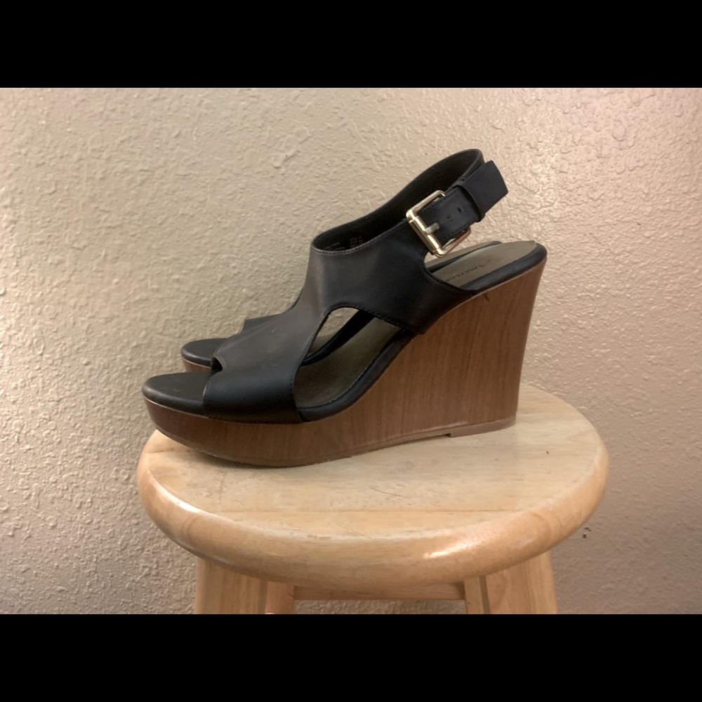 American eagle Platform Heels